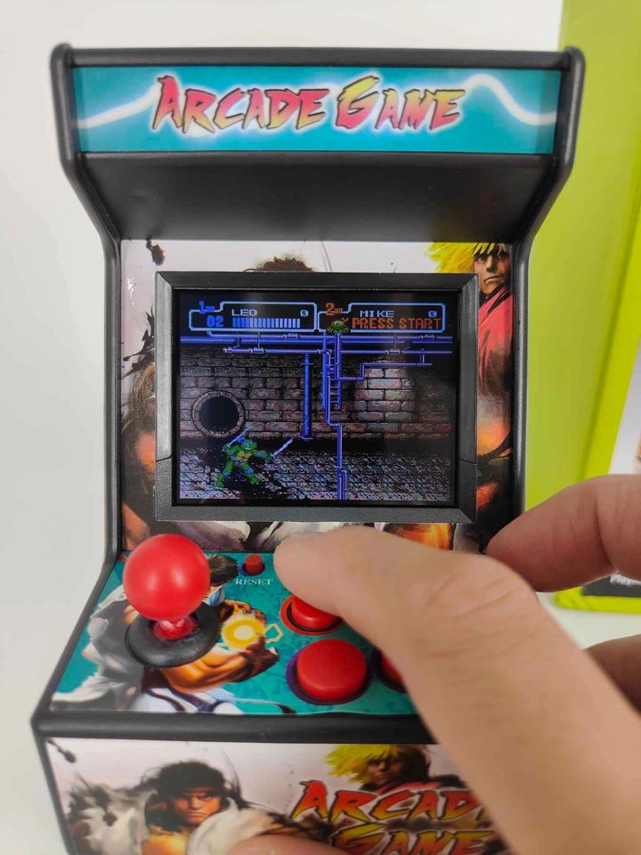 Mini Arcade 156 games in 1 Street fighter 2 mortal combat, ninja turtle etc