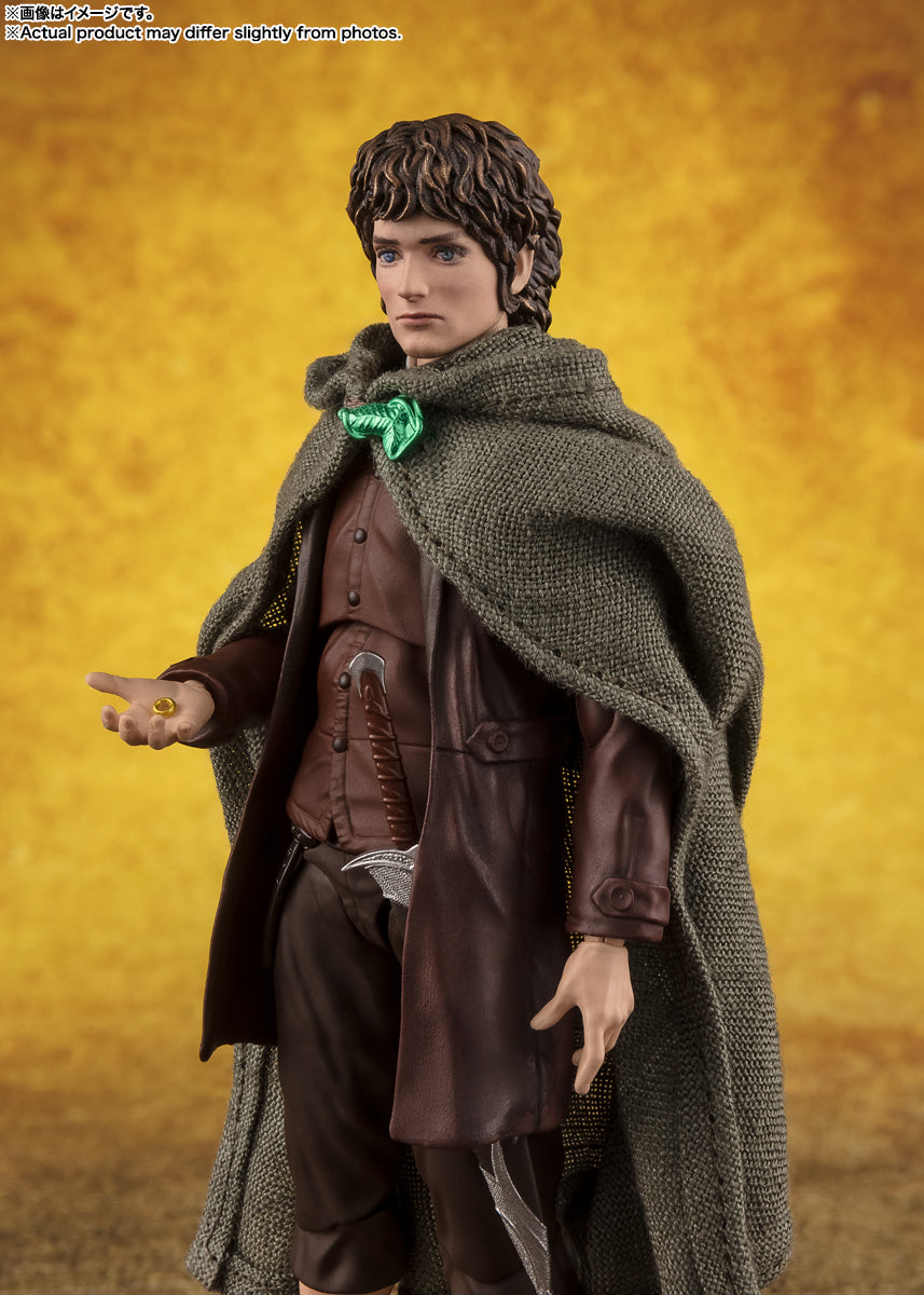 Bandai S.H.Figuarts Frodo Baggins & Gollum (The Lord of the Rings: The Fellowship of the Ring)