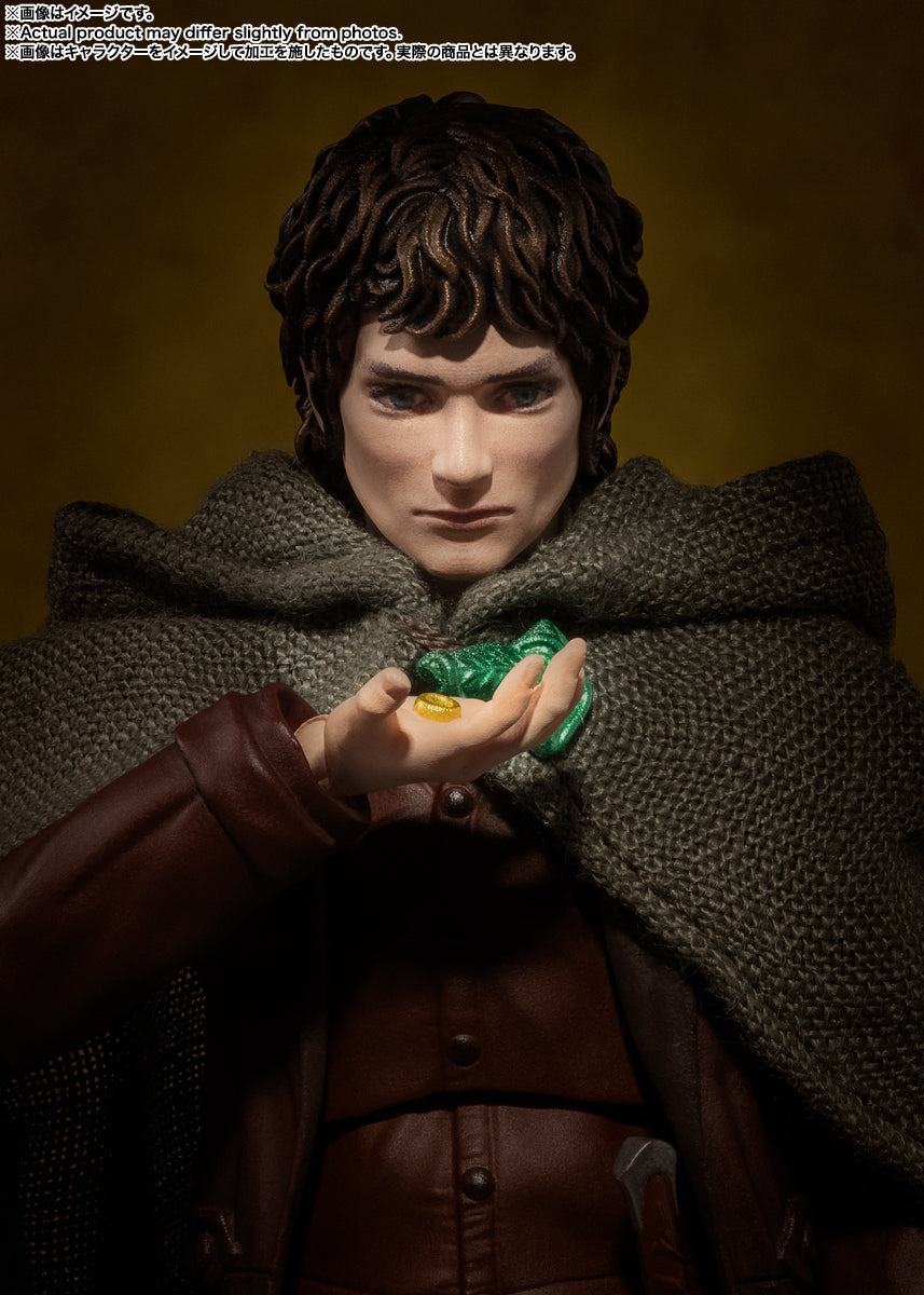 Bandai S.H.Figuarts Frodo Baggins & Gollum (The Lord of the Rings: The Fellowship of the Ring)