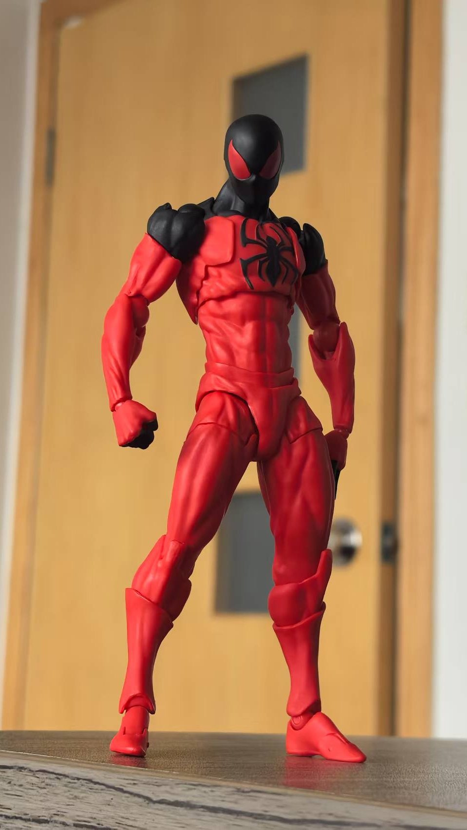 Mess Toys Scarlet Spider Kaine – 1/12 Scale Poseable Figure