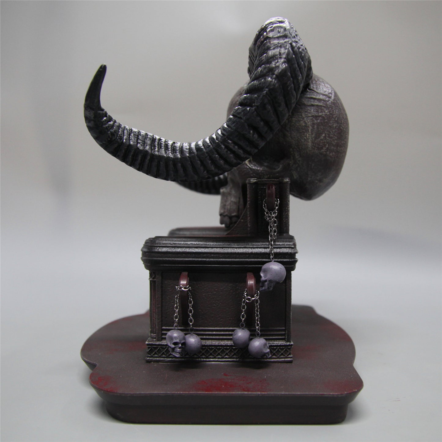 Mortal Kombat Shao Kahn Throne (Throne Only) – 1/12 Scale Diorama