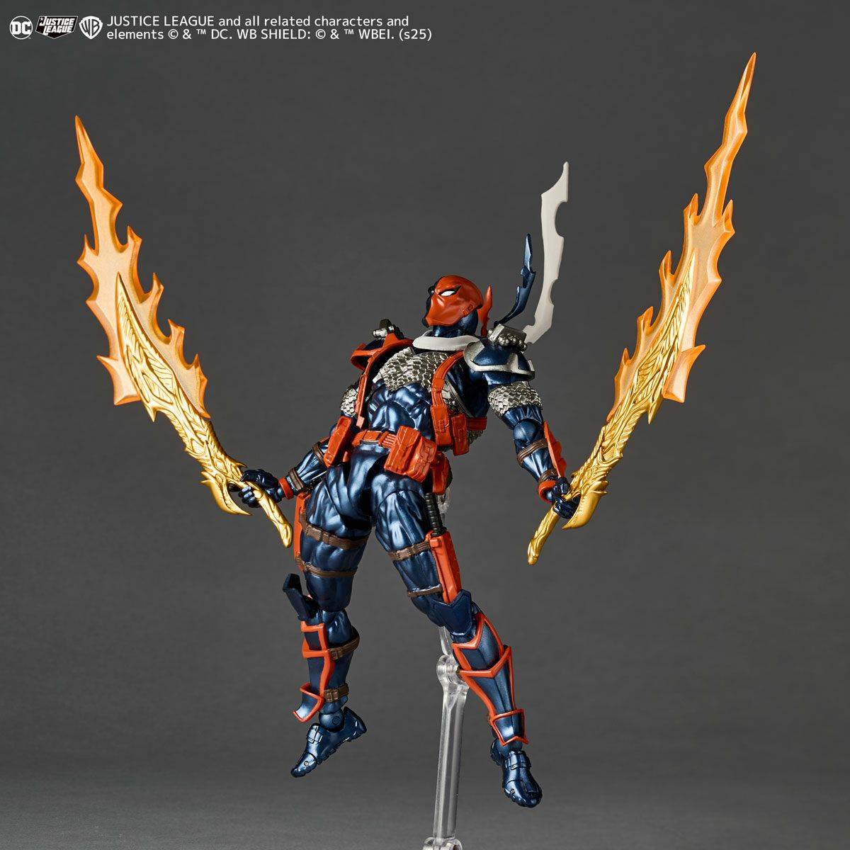 Amazing Yamaguchi Justice League Deathstroke Ver.1.5 Limited Edition by Kaiyodo with bonus accessories and stand