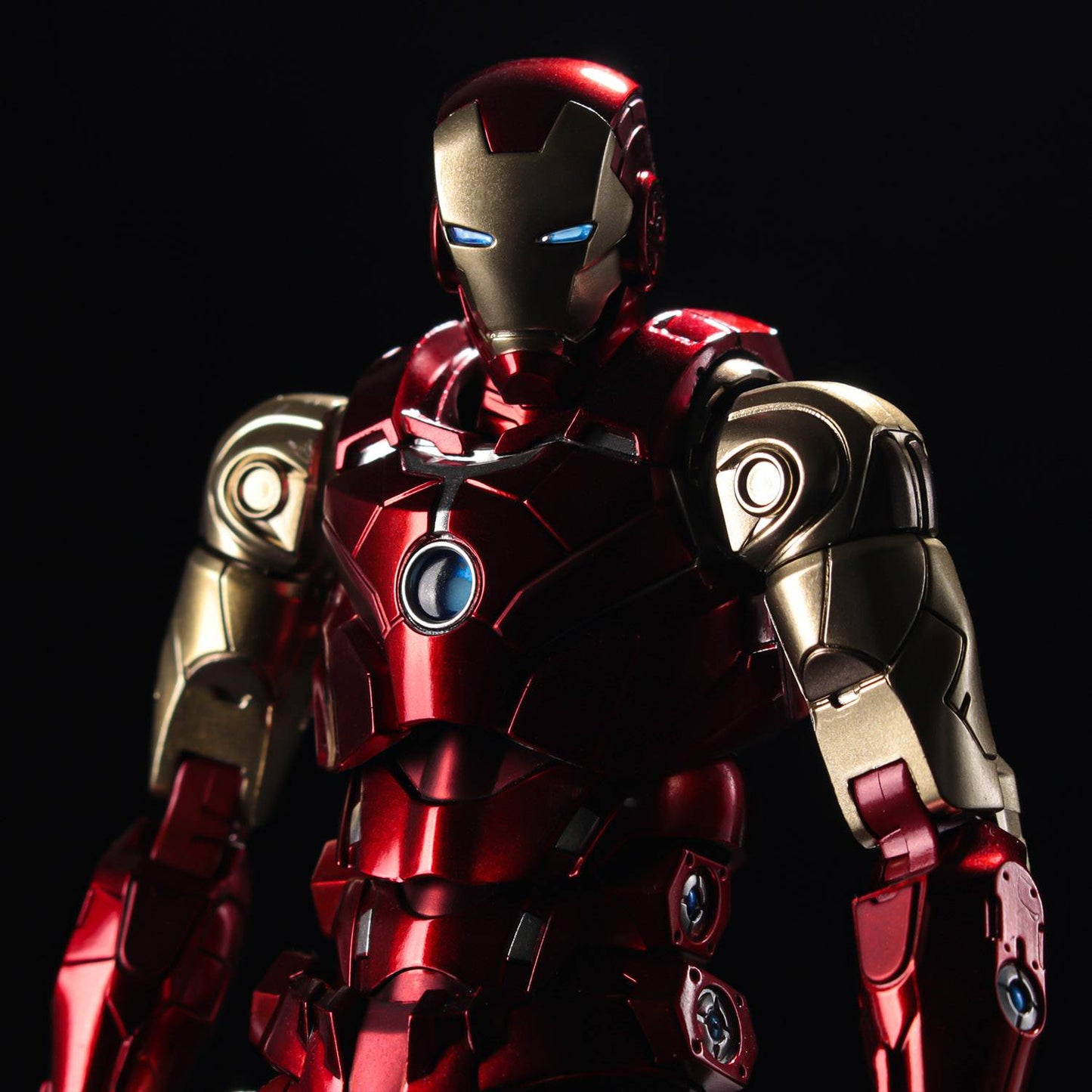 Sentinel Fighting Armor: Iron Man