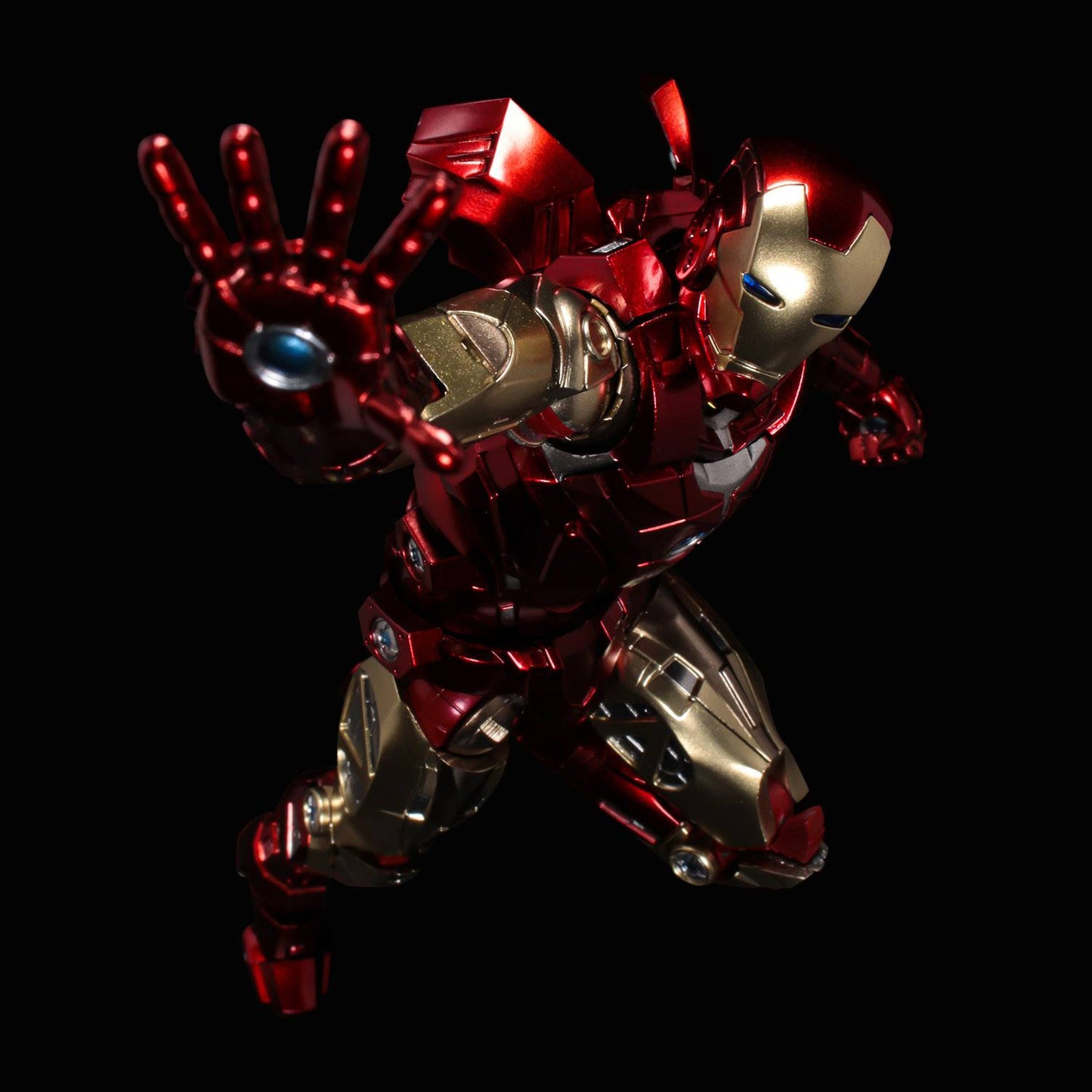 Sentinel Fighting Armor: Iron Man