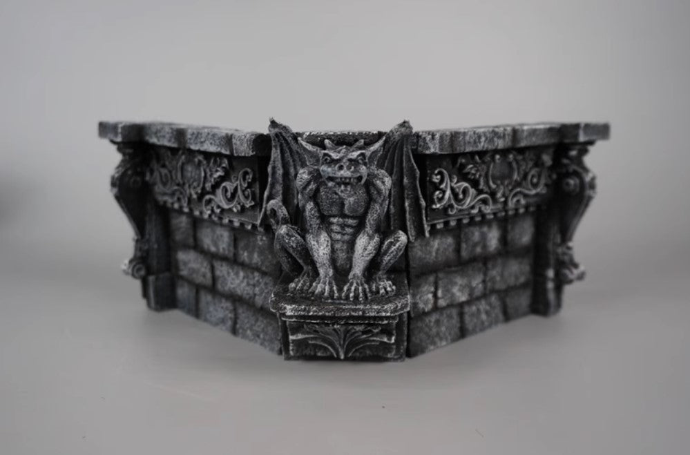 Gragolya Rooftop Diorama (1/12 Scale) – Urban Display Base for Action Figures Batman