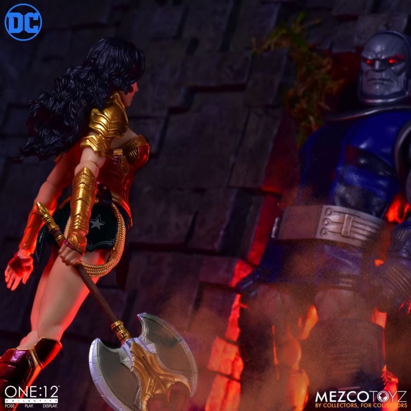 Mezco Wonder Woman One:12 Collective DC