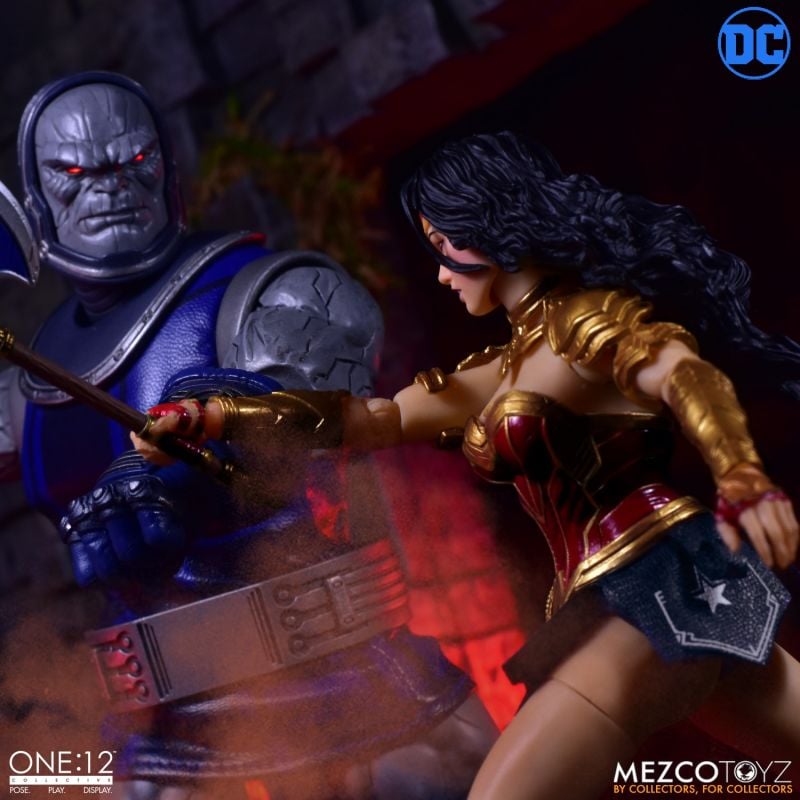 Mezco Wonder Woman One:12 Collective DC