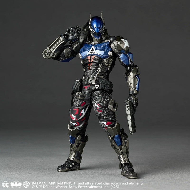 Revoltech Amazing Yamaguchi Arkham Knight Ver.1.5 action figure with bonus part and weapons