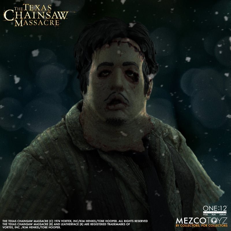 PRE-ORDER: Mezco One:12 Collective The Texas Chainsaw Massacre (2003) Leatherface 1/12 Action Figure