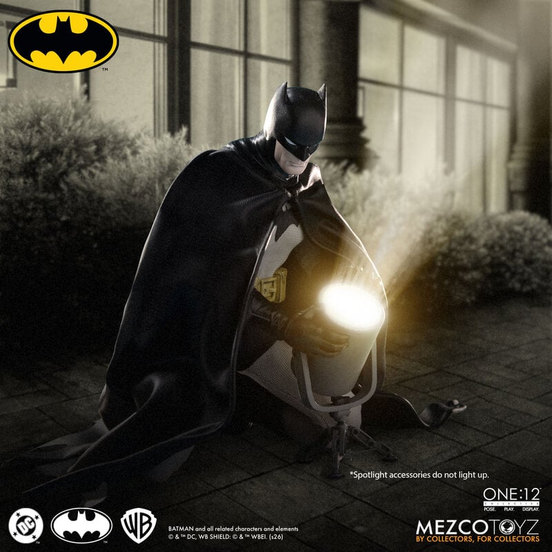 PRE-ORDER: Mezco One:12 Collective Batman: Year One 1/12 Action Figure