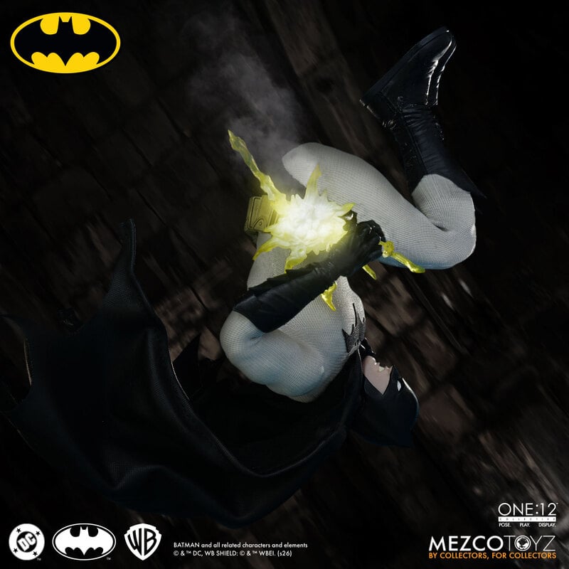 PRE-ORDER: Mezco One:12 Collective Batman: Year One 1/12 Action Figure
