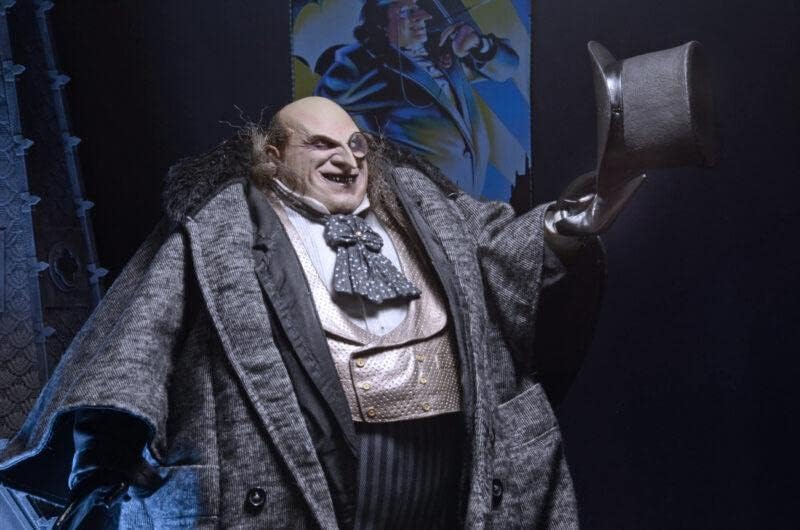 Batman Returns - NECA Mayoral Penguin 1:4 Scale Figure