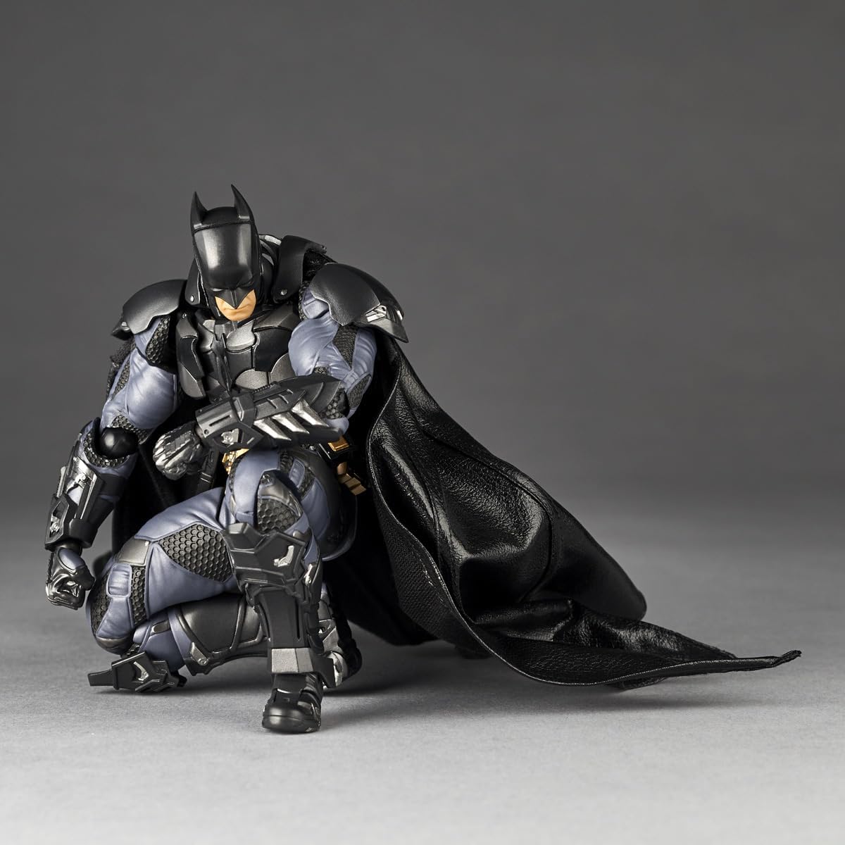 Batman: Arkham Knight Amazing Yamaguchi Revoltech NR038 Batman Action Figure