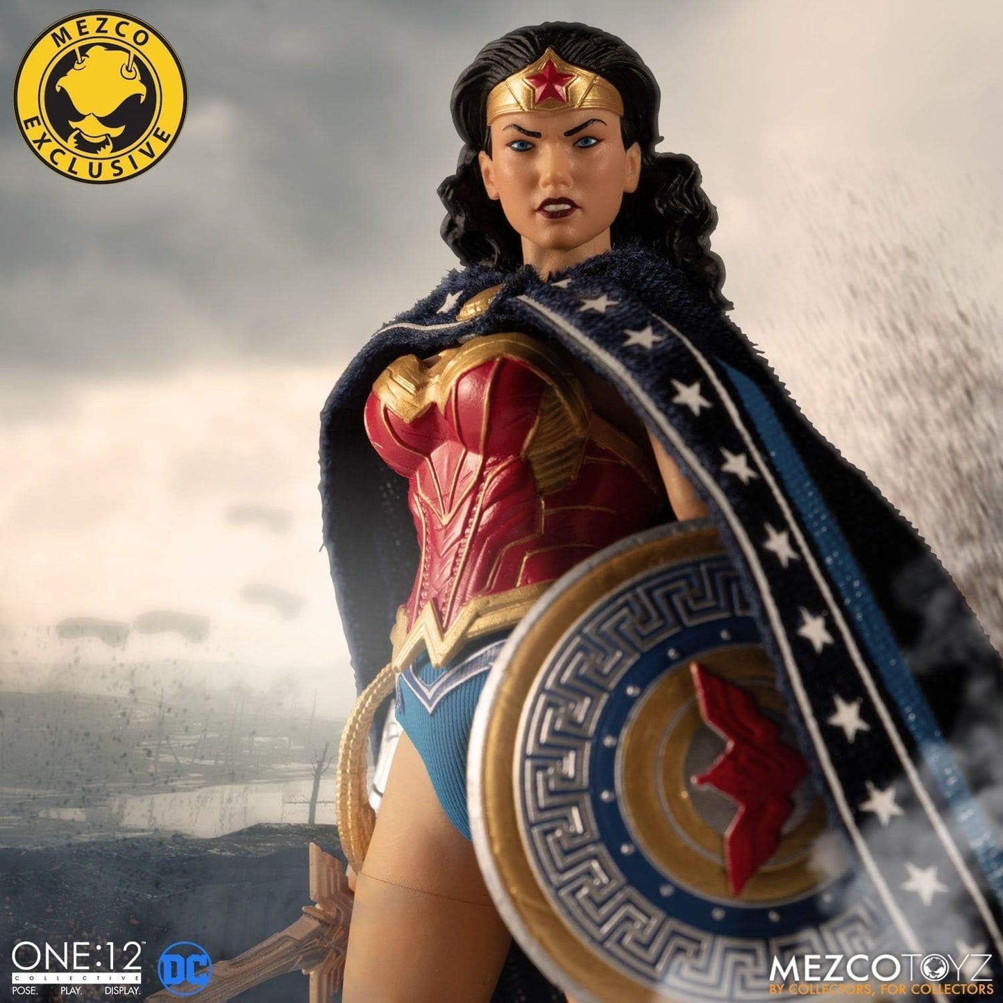 Mezco Toys One: 12 Collective DC Wonder Woman Classic Edition Action Figure