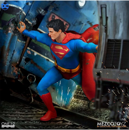 Mezco - One:12 Collective DC Comics Superman: Man of Steel Edition