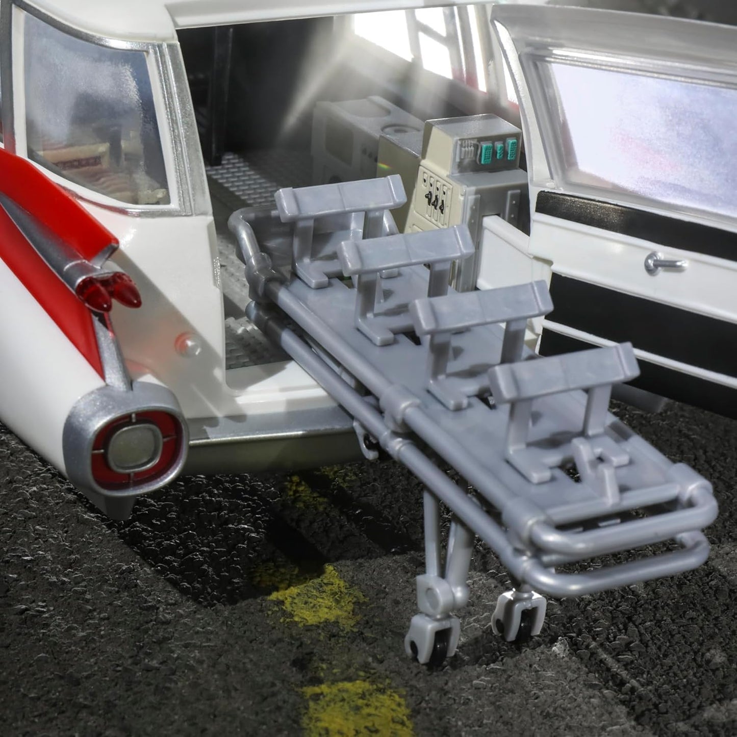 Ghostbusters Plasma Series Ecto-1 (1984) Toy Vehicle
