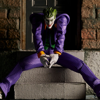 Kaiyodo Amazing Yamaguchi Revoltech Joker Action Figure – DC Comics
