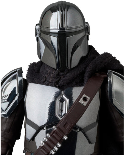 MAFEX The Mandalorian (Chrome Version) – Star Wars Action Figure by Medicom
