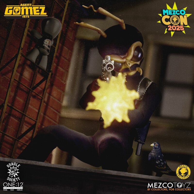Mezco One:12 Collective – Agent Gomez: 1975 (Convention Exclusive)