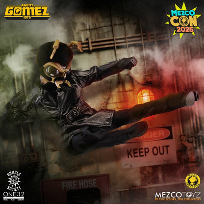 Mezco One:12 Collective – Agent Gomez: 1975 (Convention Exclusive)