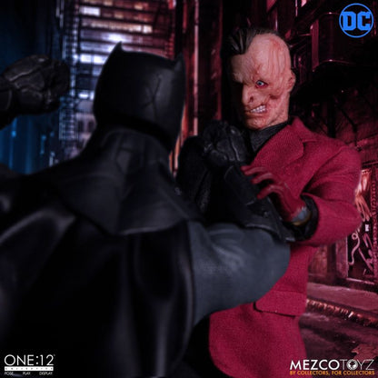 Mezco One:12 Collective – DC Comics – Two-Face action figure [Mezco Toyz]