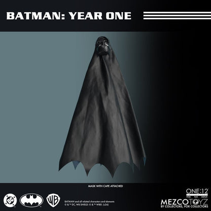Mezco One:12 Collective Batman Year One figure Box content