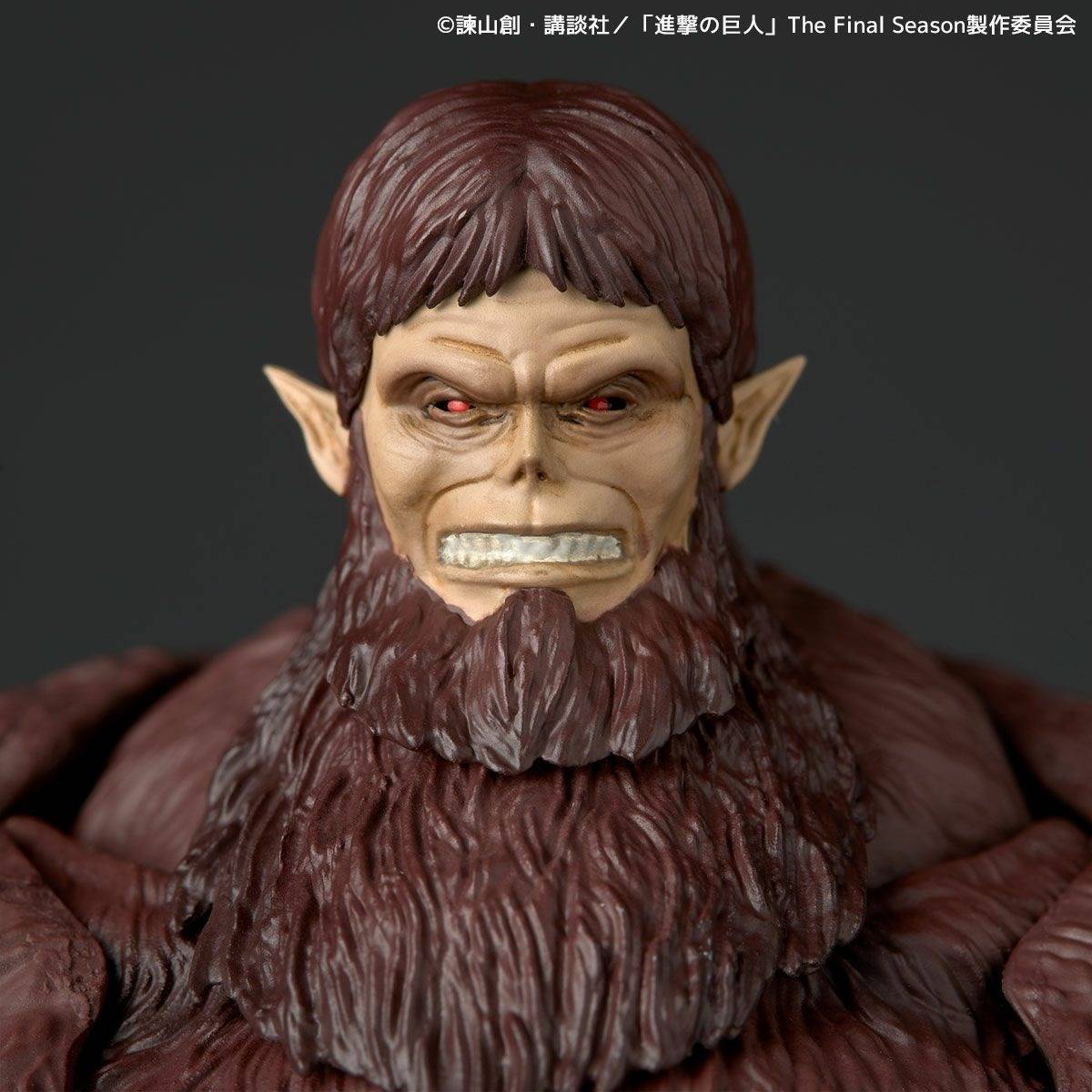 Pre-order Amazing Yamaguchi / Revoltech: Attack on Titan - Beast Titan (Limited + Bonus) [Kaiyodo]