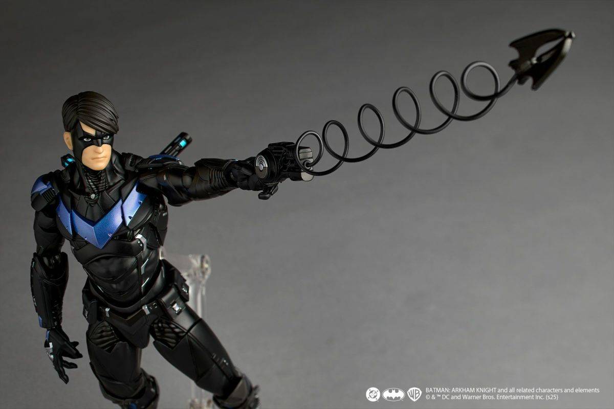 Pre-order Amazing Yamaguchi / Revoltech: Nightwing Action figure come with BONUS [Kaiyodo]
