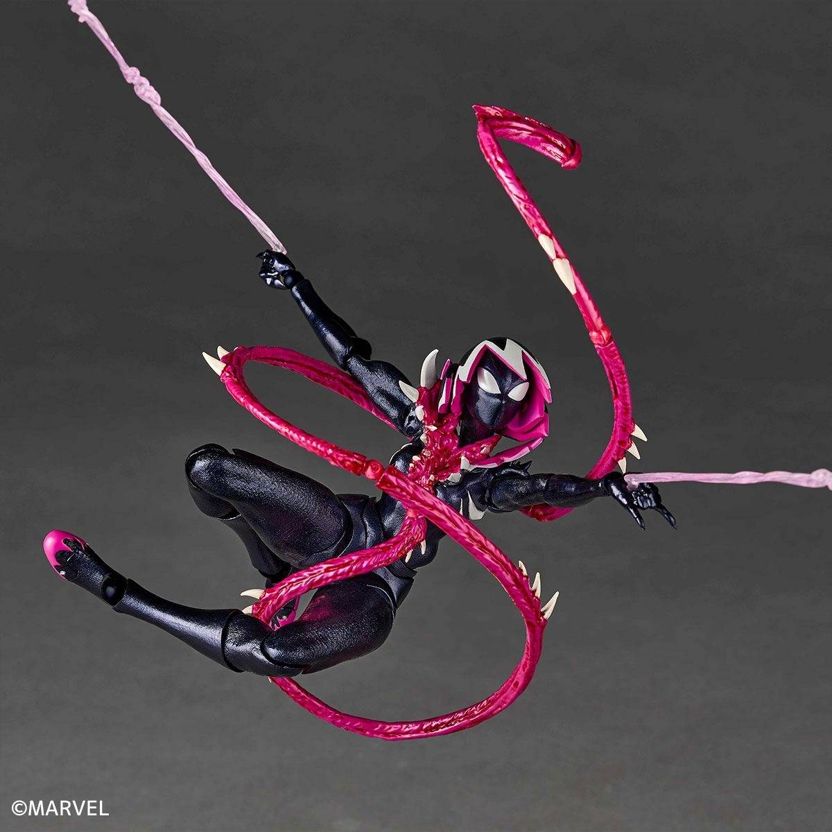 Amazing Yamaguchi / Revoltech: Spider-Gwen - Gwenom [Kaiyodo]