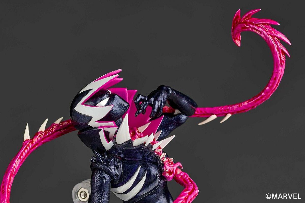 Amazing Yamaguchi / Revoltech: Spider-Gwen - Gwenom [Kaiyodo]
