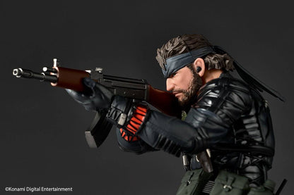 (Pre-Order) Kaiyodo Amazing Yamaguchi / Revoltech: Metal Gear Solid Delta – Snake Eater Naked Snake (Sneaking Suit Ver.) 1/12 Action Figure (Limited + Bonus)
