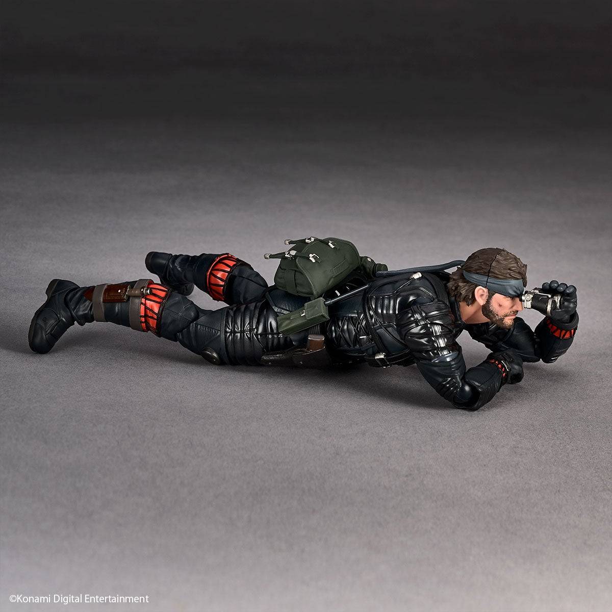 (Pre-Order) Kaiyodo Amazing Yamaguchi / Revoltech: Metal Gear Solid Delta – Snake Eater Naked Snake (Sneaking Suit Ver.) 1/12 Action Figure (Limited + Bonus)