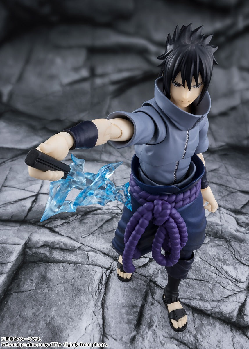 S.H.Figuarts Naruto Shippuden – Sasuke Uchiha (Solitary Shinobi) Action Figure [Bandai Spirits]