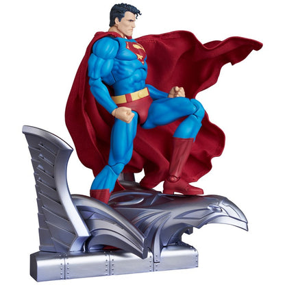 (Pre-order) MAFEX Superman: For Tomorrow - Superman Action Figure