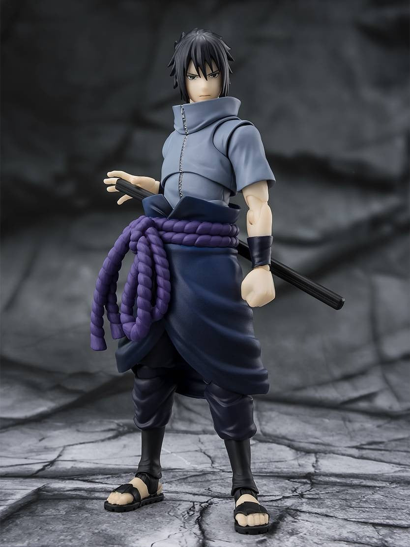 S.H.Figuarts Naruto Shippuden – Sasuke Uchiha (Solitary Shinobi) Action Figure [Bandai Spirits]