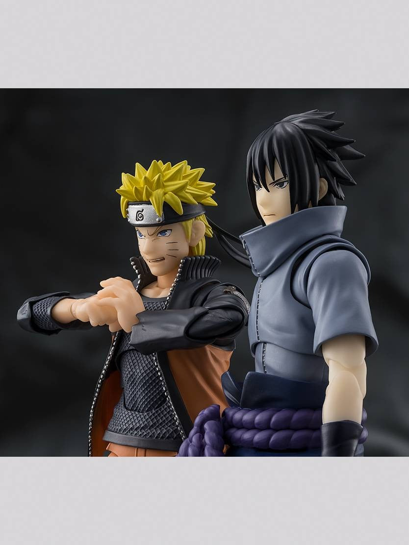 S.H.Figuarts Naruto Shippuden – Sasuke Uchiha (Solitary Shinobi) Action Figure [Bandai Spirits]