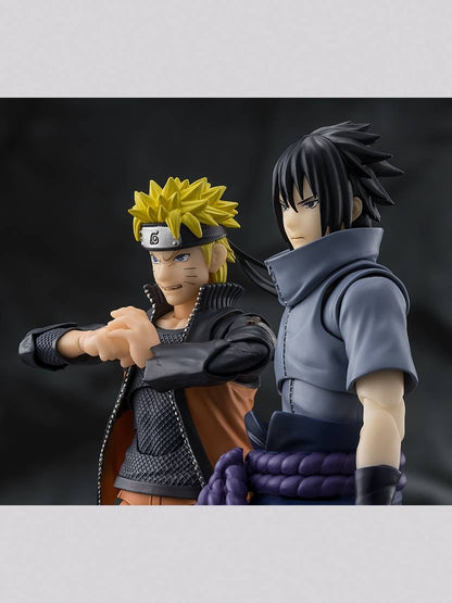 S.H.Figuarts Naruto Shippuden – Sasuke Uchiha (Solitary Shinobi) Action Figure [Bandai Spirits]