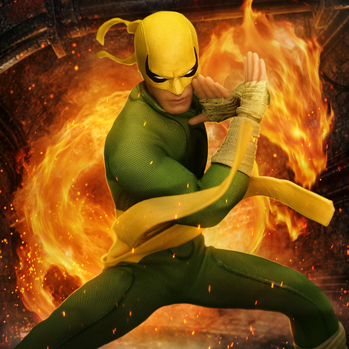 (Pre-order) Mezco One:12 Collective Iron Fist 1:12 Scale Action Figure