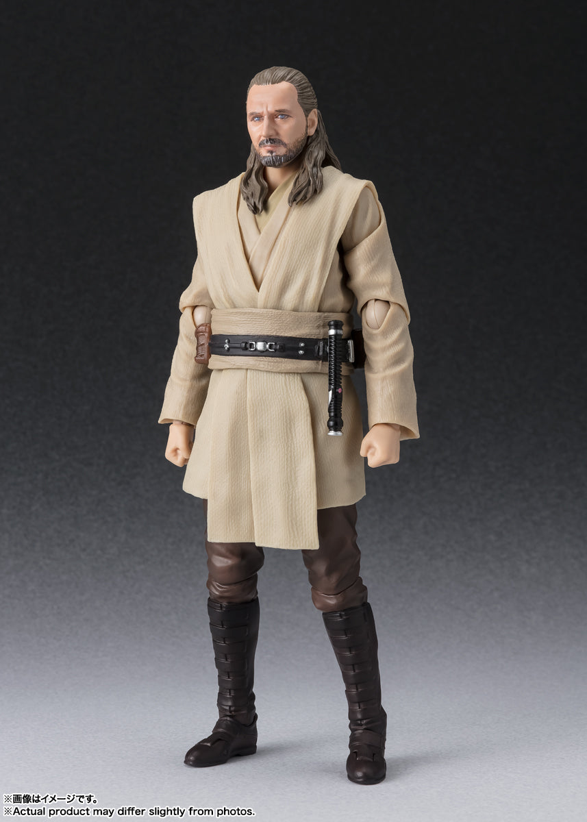 BANDAI S.H.Figuarts Qui-Gon Jinn (STAR WARS: The Phantom Menace) Action figure