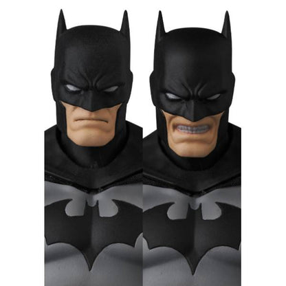 Medicom Toy MAFEX (No.126) Batman – Hush Batman (Black Ver.) (2nd Reissue) 1/12 Action Figure