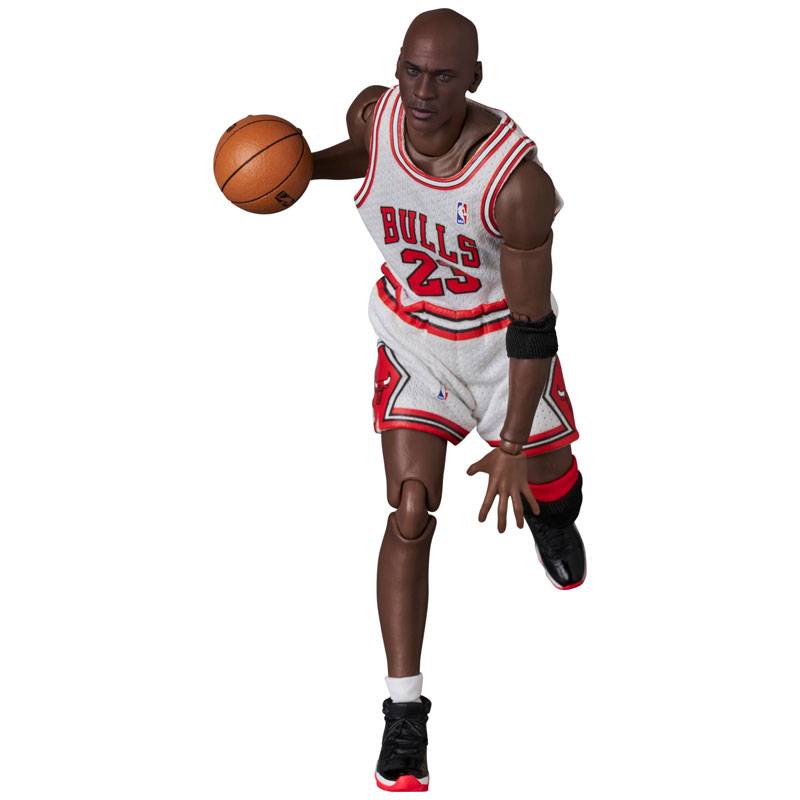 Medicom Toy MAFEX No.255 Michael Jordan (Chicago Bulls Home) 1/12 Action Figure