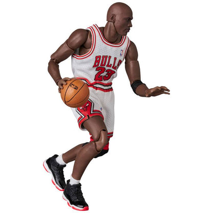 Medicom Toy MAFEX No.255 Michael Jordan (Chicago Bulls Home) 1/12 Action Figure