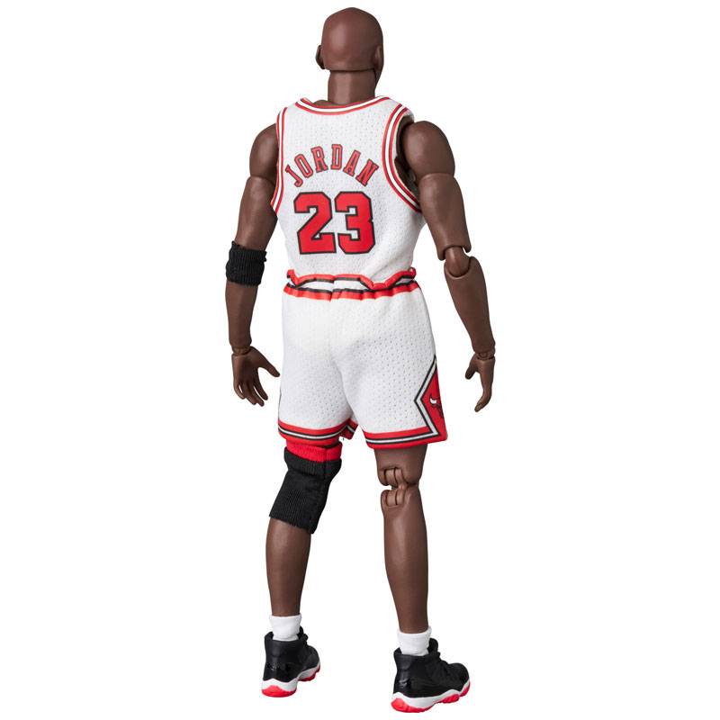 Medicom Toy MAFEX No.255 Michael Jordan (Chicago Bulls Home) 1/12 Action Figure