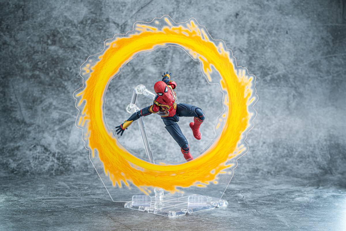 Bandai SHF S.H.Figuarts Spider-Man: No Way Home with Portal Ring + Base