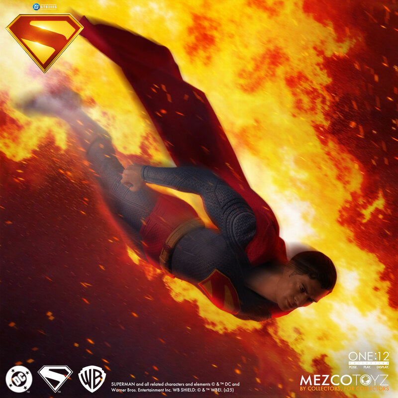Pre-order: Superman Mezco One:12 Collective – 1/12 Scale Action Figure